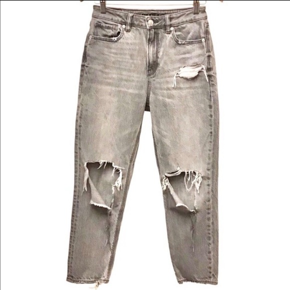 American Eagle 2 Short Mom Jeans Gray Women’s Distressed Ripped High Rise Frayed - Picture 11 of 12
